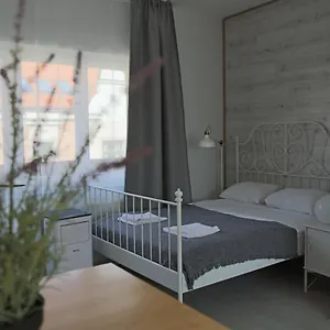 charles-square-apartment-prague.praguehotelsweb.com/